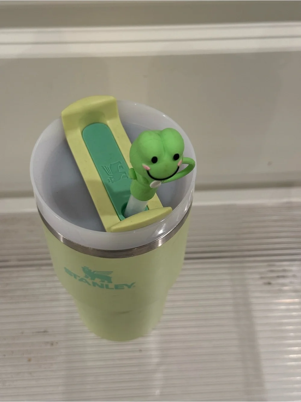 Stanley Lime Green Travel Tumbler with Frog Straw Topper ~ PREOWNED